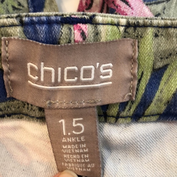 Chico’s jungle ankle pant tropical SZ 1.5 front and back pockets Green pink blue - Picture 8 of 9